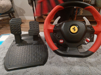 Thrustmaster Ferrari 458 Spider Racing Wheel for Xbox