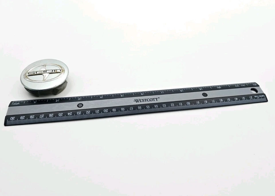 2005-2011 SCION TC XB XD OEM TAPACUBOS TAPACUBOS EMBLEMA INSIGNIA CROMADA Foto 2 de 3