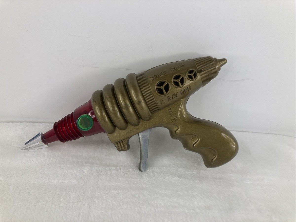 SPACE PILOT XRAY GUN, TAIYO, G-61 FRICTION POWERED JAPAN - IN BOX