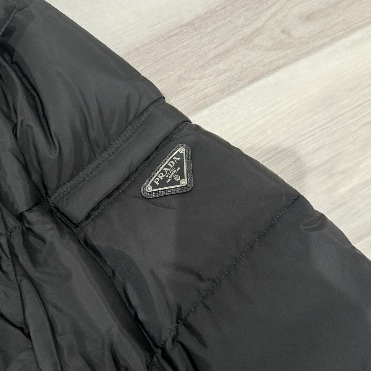 Mens PRADA Down Jacket Black Zipper Pockets Hood Size 54/XL Mens PRADA Down Jacket Black Zipper Pockets Hood Size 54/XL