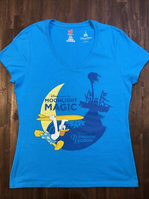 TYPHOON LAGOON Ladies Shirt MEDIUM Moonlight Magic DISNEY Vacation Club Womens T
