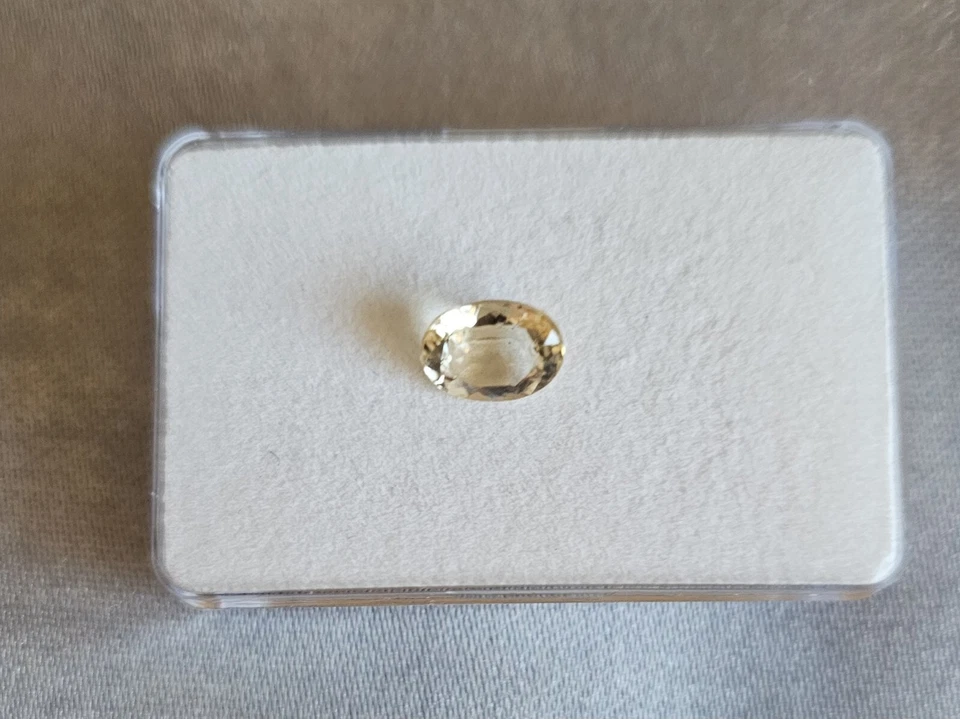 Yellow Beryl Oval Loose Stone - Image 3 of 4