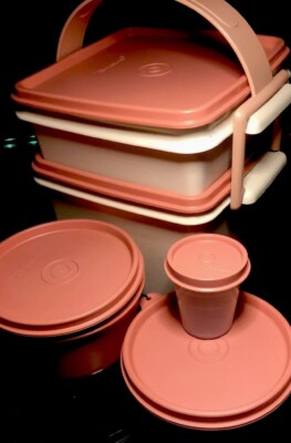 TUPPERWARE NEW VINTAGE 11 PC SANDWICH KEEPERS KIT RARE HARD TO FIND COMPLETE SET