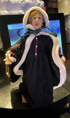 Jacqueline Kent Collection Aunt Roline 345351 Mini Caroler Doll