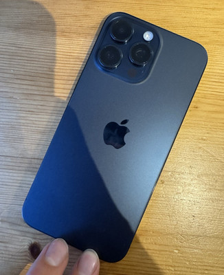 Apple iPhone 15 Pro Max 256GB Blau iOS