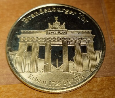 Brandenburg Gate Berlin Germany Stunning Medal Token 2023 Deutsche Munzcoll