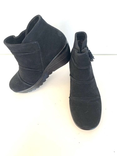 skechers wedge bootie
