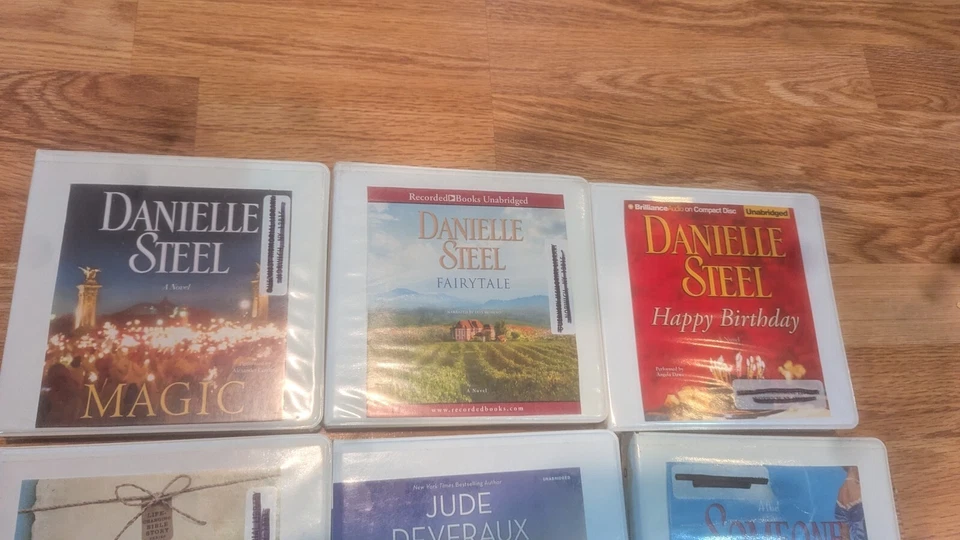 Lot of 26 Audiobooks on CD Jude Deveraux Danielle Steel Karen Kingsbury Amish Foto 4 de 4