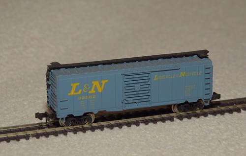 Bachmann 5062 Standard Steel 40' single plug door boxcar Louisville & Nashville | Zustand: Gebraucht