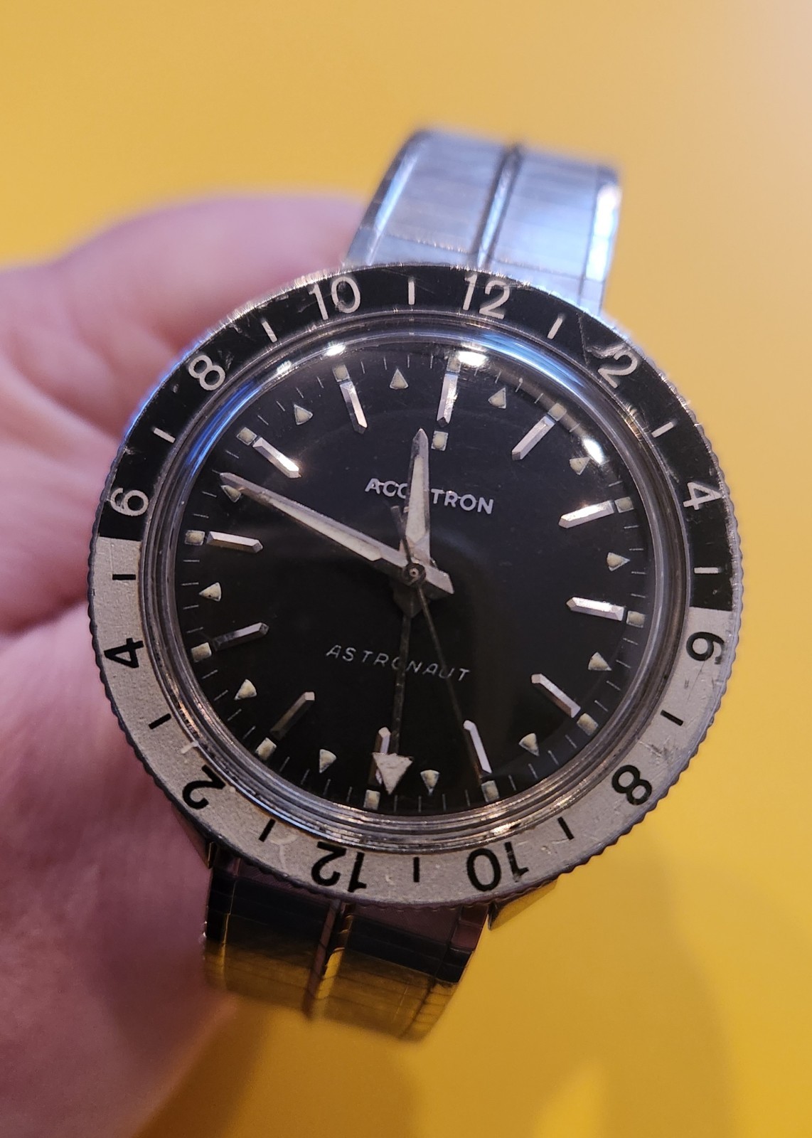 Accutron Astronaut M9 (1969) Day/Night bezel - Serviced 214 tuning fork movement