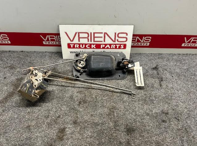 INTERNATIONAL 16643439 LH DOOR HANDLE 16872405 LATCH LOCK LEVER | eBay