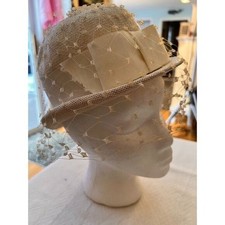 Vintage Hat Wide Ribbon Bow Creamy White Spring Netting Veil Lovely