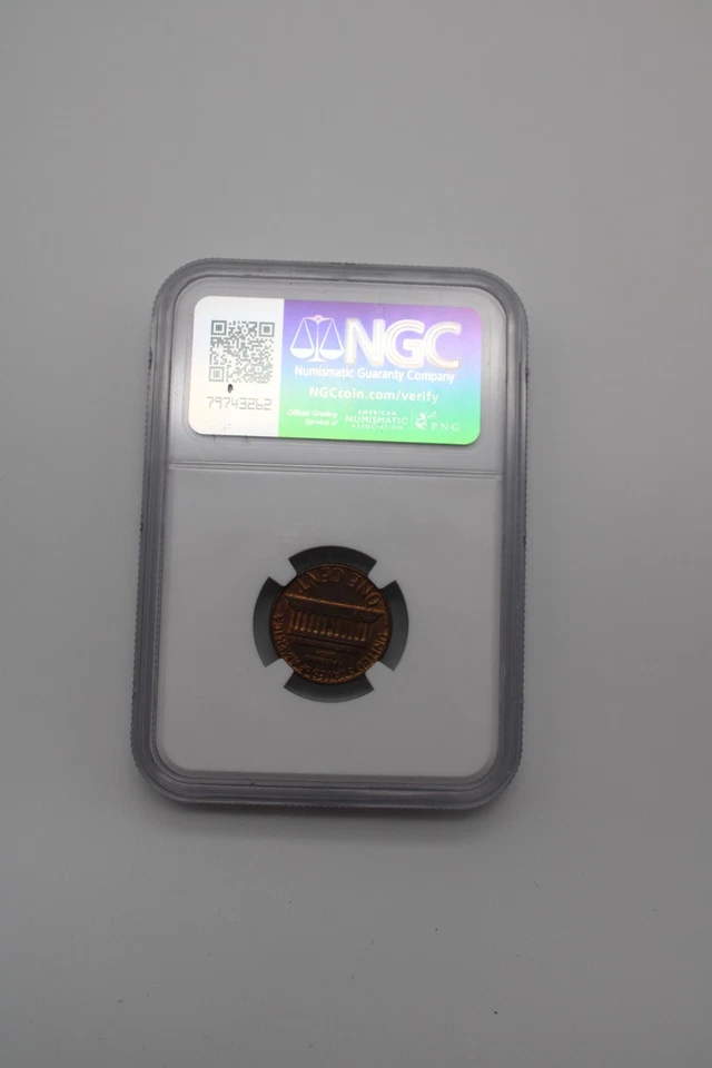 Uncirculated 1981 D Lincoln Memorial Cent DDO DDR NGC MS63 BN - Image 2 of 2
