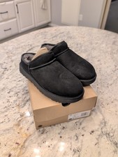Ugg Suede Slippers For Women Size 7 Black Shearling, classic slipper slip in.