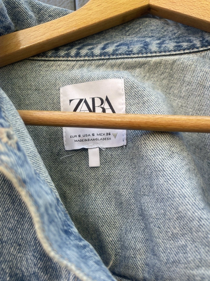 Macacão jeans feminino ZARA S manga longa perna larga terno caldeira uma peça - Imagem 3 de 4