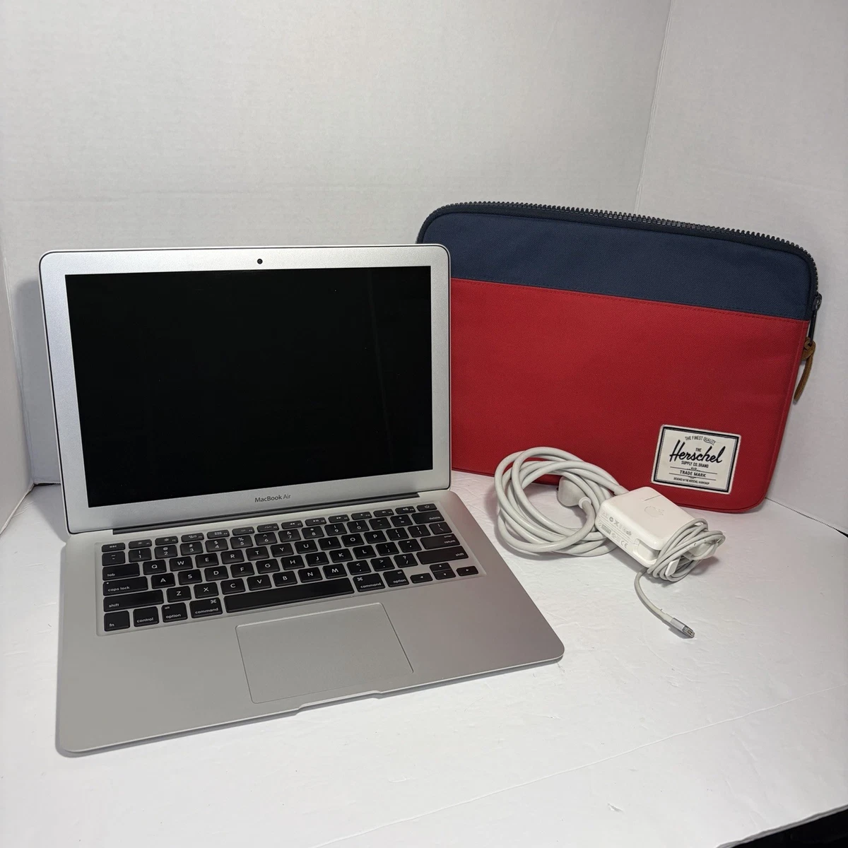 MacBookAir 2014 13インチ メモリ4GB SSD256GB Apple MacBook Air 13