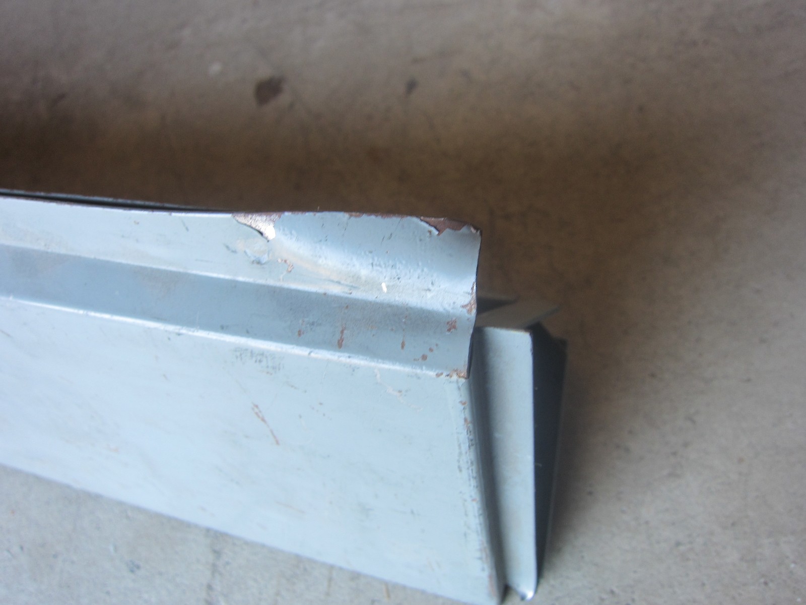 Ferrari Mondial LH Under Door Rail/Sill Assy Part# 62930700