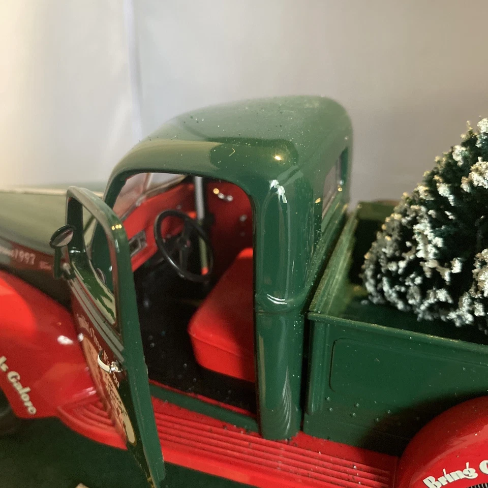 Camioneta Ford 1940, Franklin de Navidad 1997, como nueva con árbol edición limitada, con certificado Foto 4 de 4