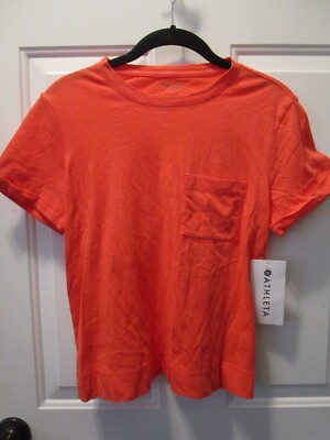 ATHLETA DAILY POCKET TEE TOP IN TORCH RED  SIZE SMALL   NEW