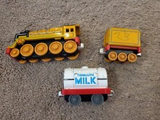 Thomas  Friends Take N Play Die Cast Murdoch with Tender and Tidmouth Milk Tank