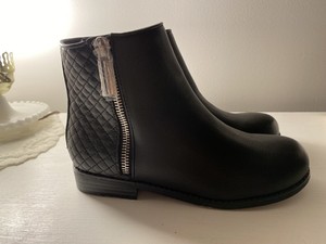 michael kors black booties
