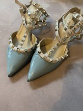 Valentino Garavani  Rockstud Leder Pumps Gr. 38 Taubenblau