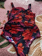 Lands End Long Torso One piece Swimsuit Floral Ruched Women s 6L summer ready