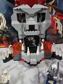 Lego 7093 Skeleton Tower + 7040 Dwarves' Mine Defender W/ Figures Not Complete