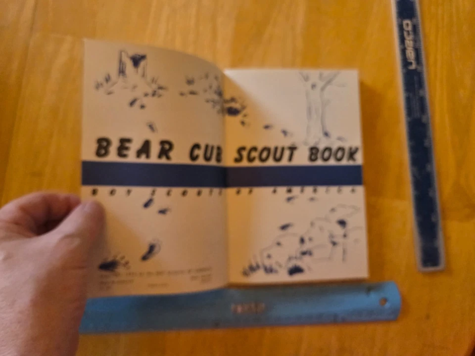 Bear Cub Scout Book - 1961 Trade Paperback - Image 4 of 4