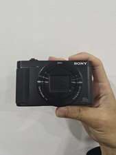 Sony HX90V 30x Zoom 18MP Compact Camera with OIS and EVF