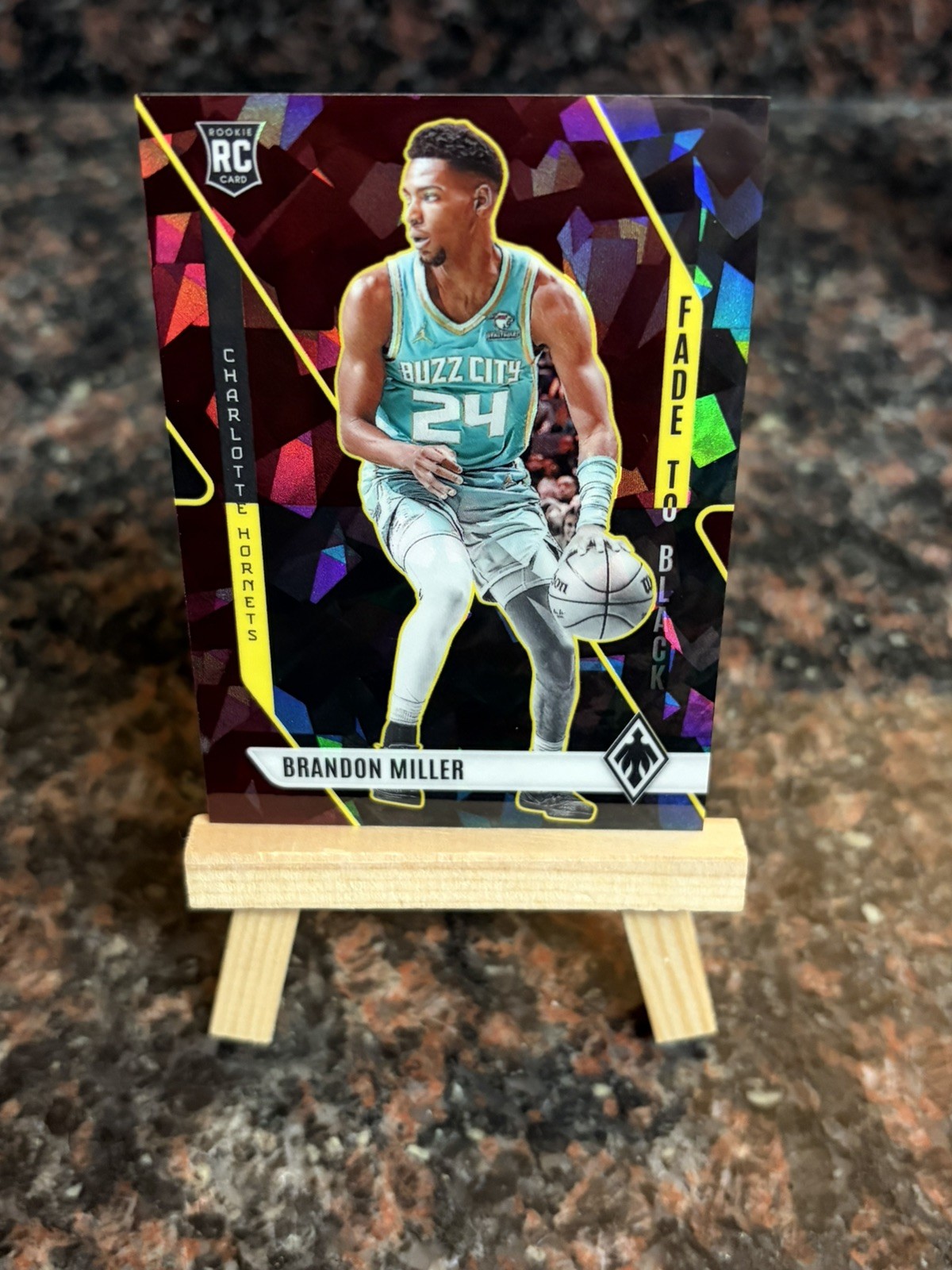 2023-24 Panini Phoenix - Fade to Black Brandon Miller #8 Maroon Ice /275 (RC)