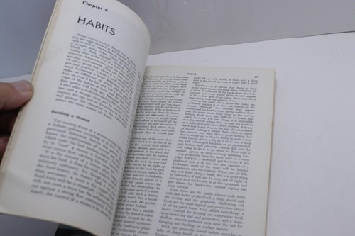 Vintage 1962 The Trout Fishermans Bible How To Fish Flies Knots Information Guid - Picture 7 of 9