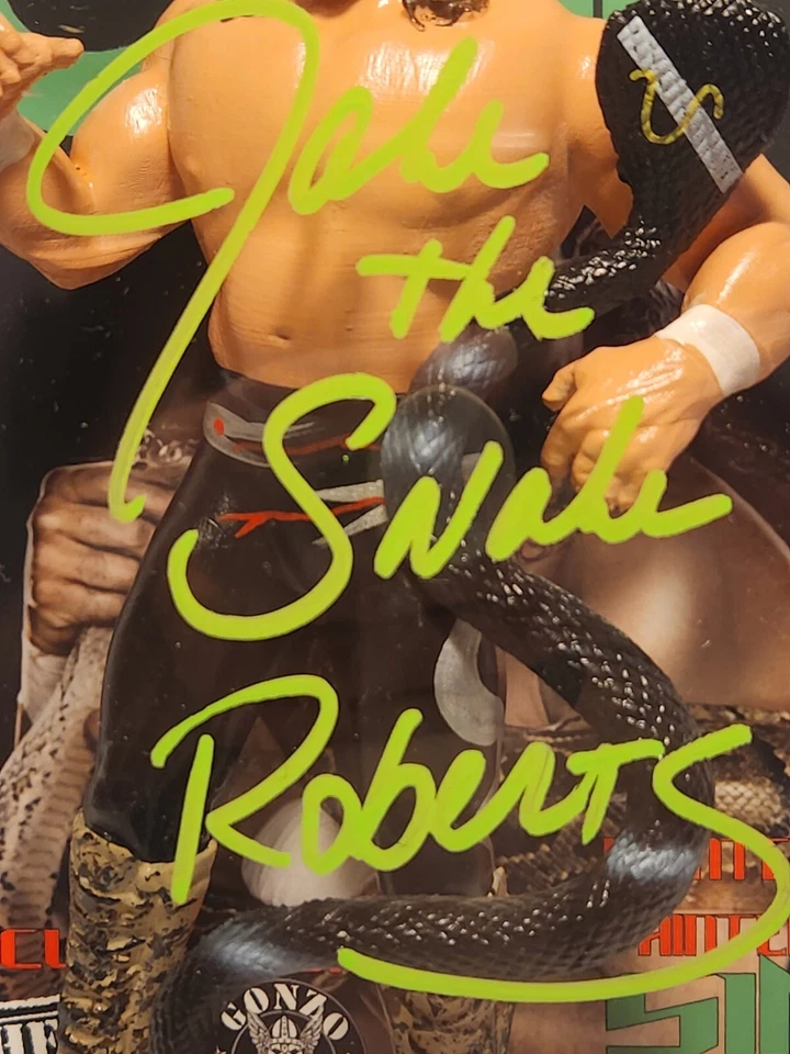 Figura de acción Sinn Bodhi autografiada por Jake Snake Roberts todavía en paquete sin abrir Foto 3 de 4