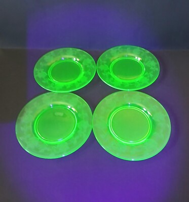 4 Vintage Uranium Glass Floral Grape Vine Bread Butter Dessert Plates 6'' - As Is