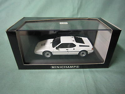 DV4909 MINICHAMPS BMW M1 STREET 1978-81 Ref 430025020 1:43 NB