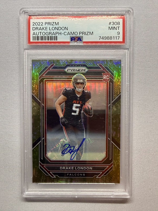 2022 Panini Prizm Drake London #308 Camo Auto /25 RC PSA 9