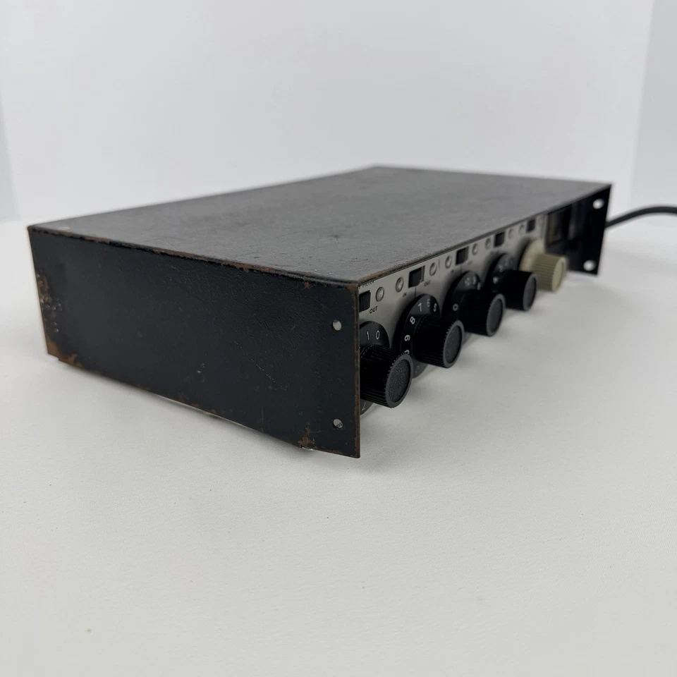 Shure M67 Professional Microphone Mixer Vintage 4 Input Mic Mixer - Image 3 of 4