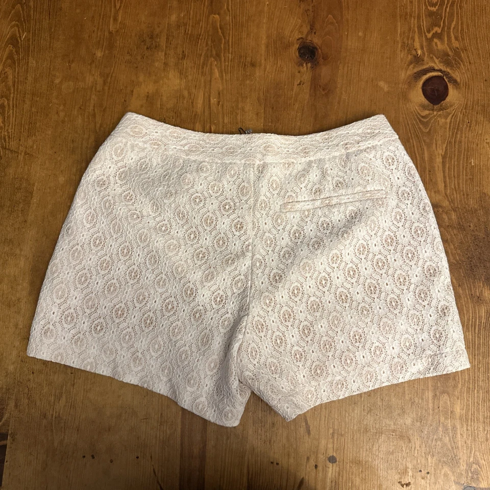 Pantalones Cortos Para Mujer LC Lauren Conrad Blanco Floral Encaje Tiro Medio Forrados Mamá 8 Nuevos con Etiquetas Foto 2 de 4