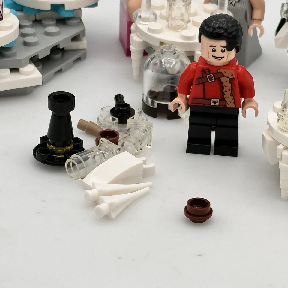 LEGO Harry Potter Yule Ball Scene Minifigure Lot Winter Party Table Tree Set - Image 4 of 4