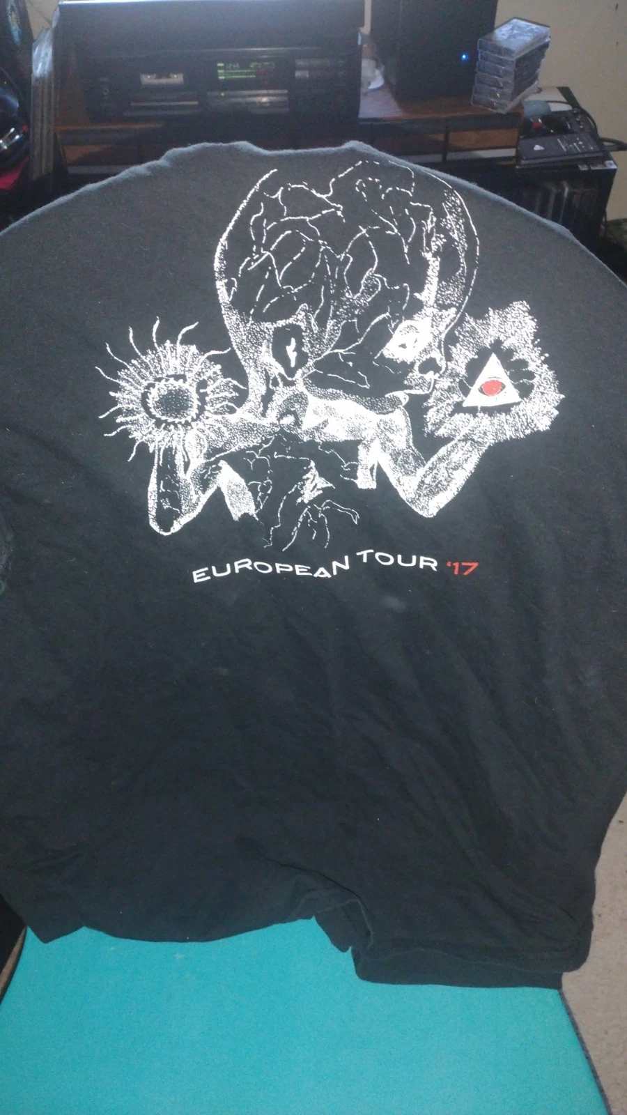 Picture 2 of 4