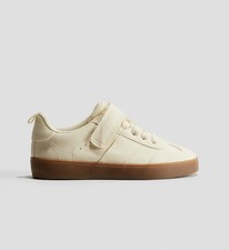 H M Kids Cream Sneakers with Tan Sole Sz6