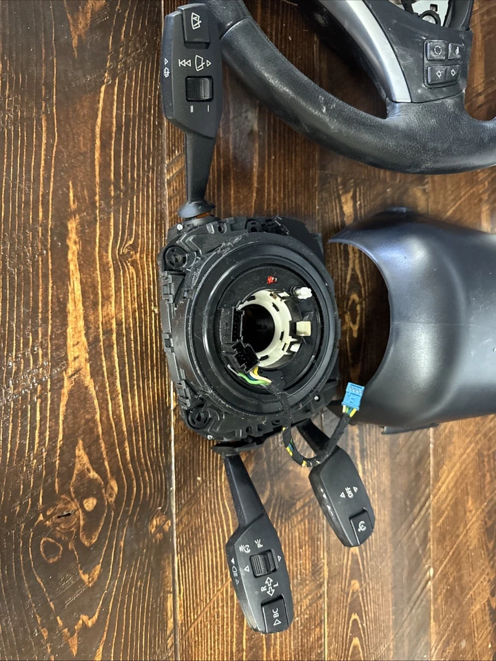 07-13 OEM BMW E82 E90 E92 E93 X1 conversión volante deportivo térmico cuero Foto 2 de 4