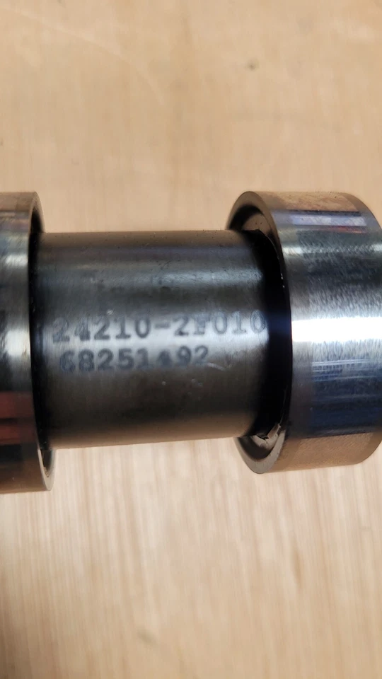 Распредвал дизельного двигателя KIA SPORTAGE 2017 MK4 2.0 D4HA 24210-2F010 - Изображение 3 из 3