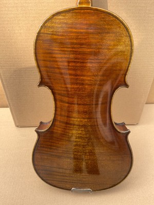 Hot Sale 4/4 Violin Great Flame Neck Scroll European wood Solid Spruce Maple