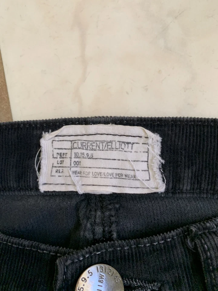 Pantalones de mezclilla para mujer CURRENT/ELLIOTT gris oscuro de pana SKINNY con dobladillo deshilachado crudo talla 25 Foto 3 de 4