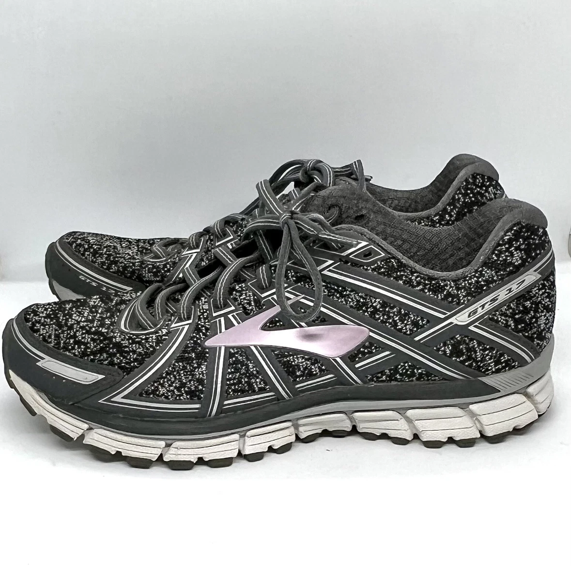 Brooks Adrenaline GTS 17 1202311B026 Black Running Shoes Sneakers Womens 9.5