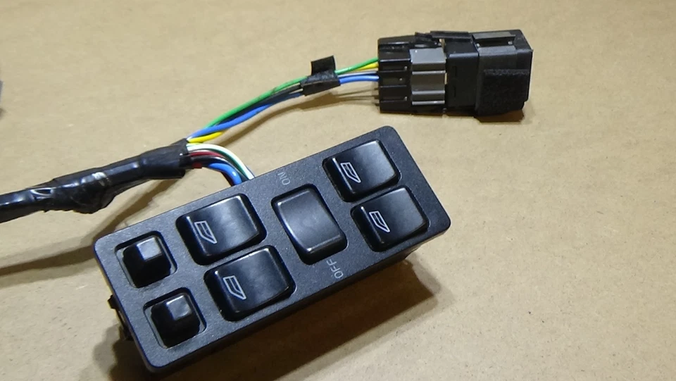 1993-1997 Volvo 850 Master Power Window Switch - Image 3 of 4