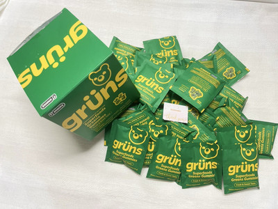 Gruns Adults Super Greens Gummies Multivitamin Superfood Gummy Bears 35Packs NEW