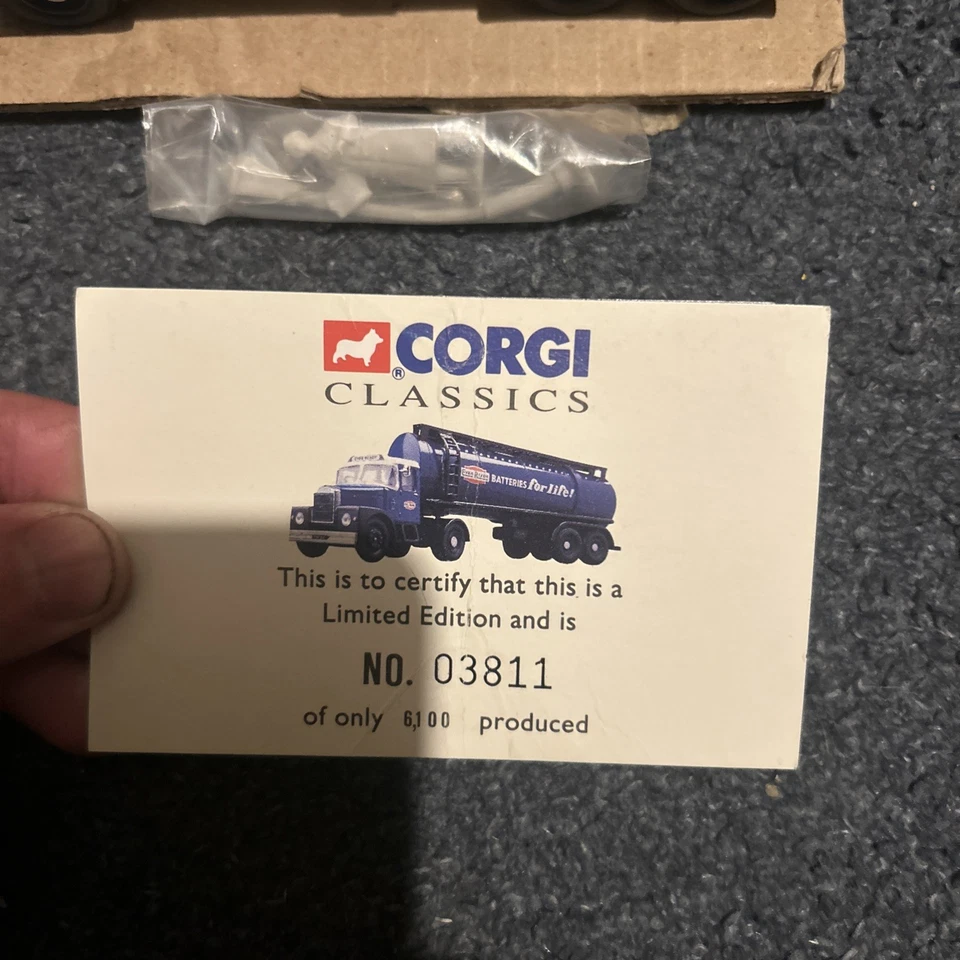 Corgi 16303 Scammell Highwayman Tanker Ever Ready edición limitada Foto 2 de 4