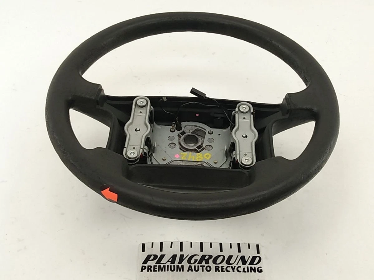 Stuurhuishoes rechts Aftermarket Volvo 240, 260 ond.nr. 271542, 270882 | J&D van den Bosch Stuurhuishoes rechts Aftermarket Volvo 240, 260 ond.nr. 271542, 270882 | J&D van den Bosch